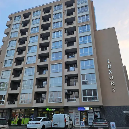 Boutique 2 Apartment *